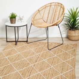 Jute rug with chair