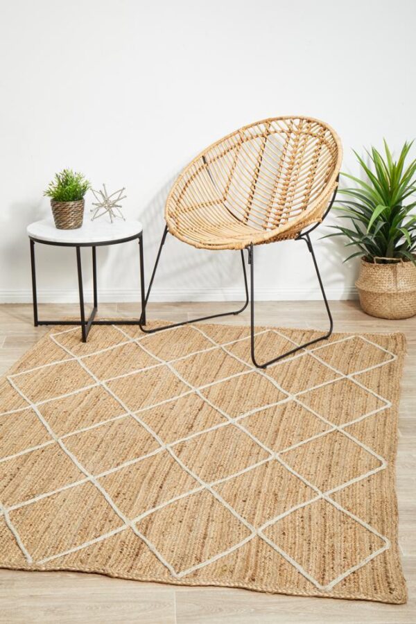 Jute rug with chair